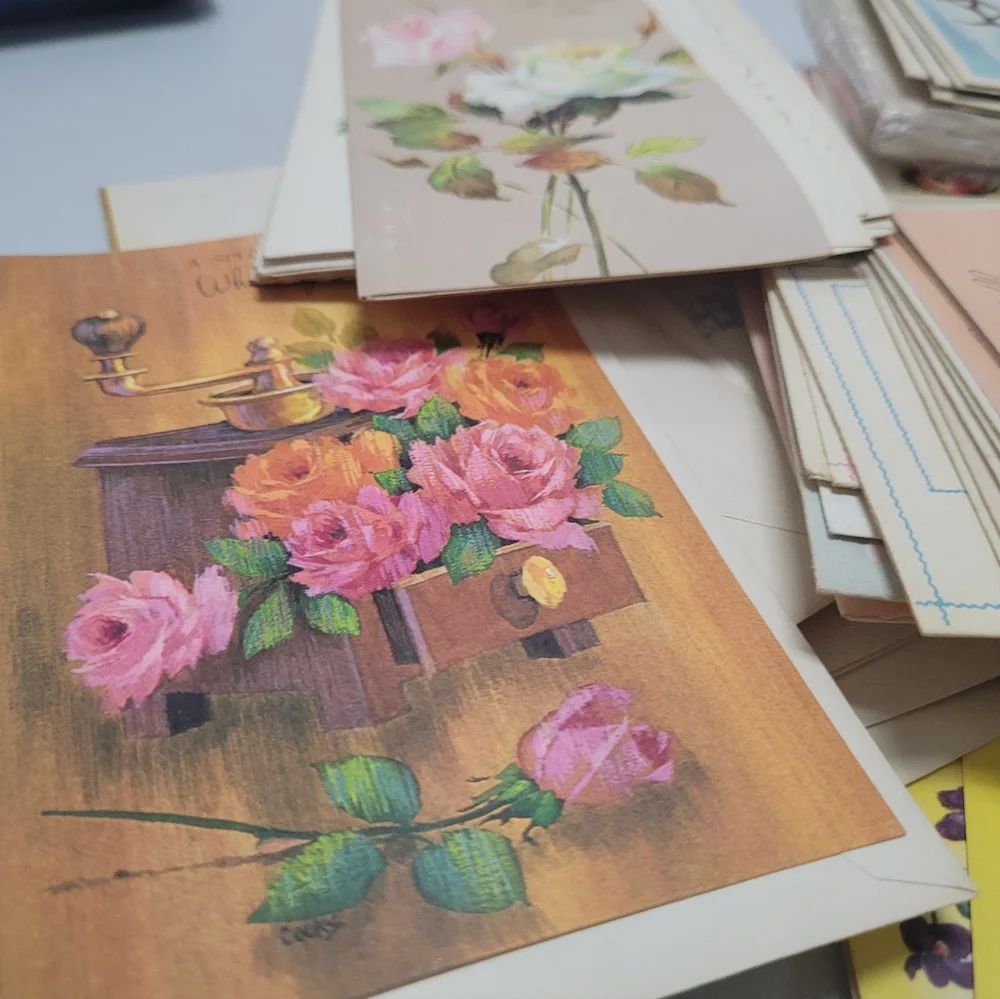 Vintage Greeting Card Collection - Picture 5 of 5